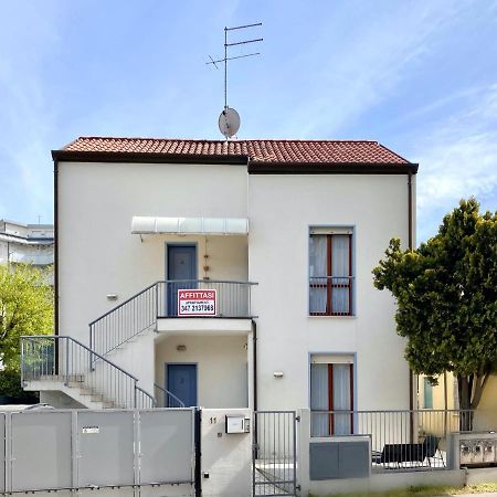 Villa Santin Carraro Immobiliare - Family Apartments Τζεσόλο Λίντο Εξωτερικό φωτογραφία
