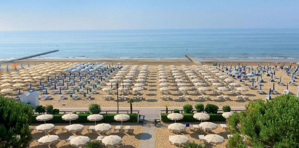 Villa Santin Carraro Immobiliare - Family Apartments Τζεσόλο Λίντο Εξωτερικό φωτογραφία