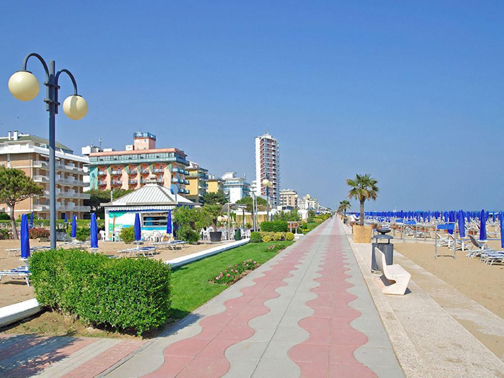 Villa Santin Carraro Immobiliare - Family Apartments Τζεσόλο Λίντο Εξωτερικό φωτογραφία